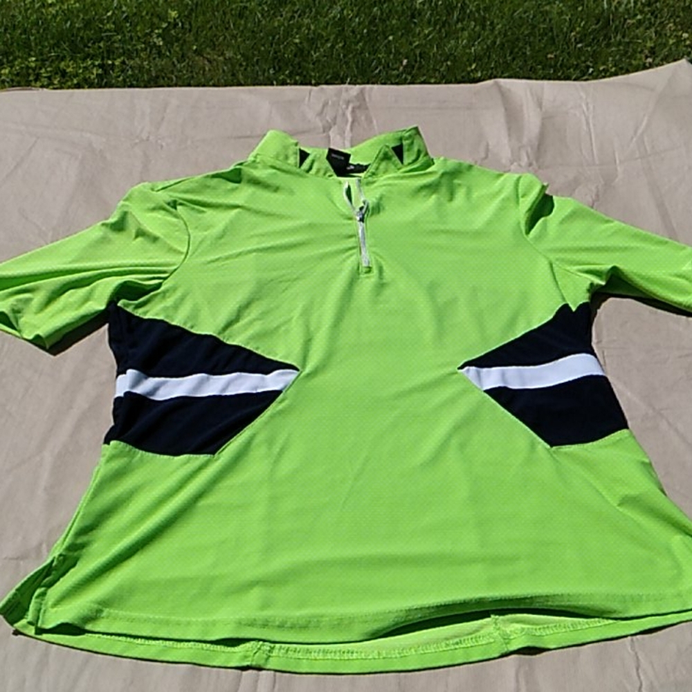 Woman's golf shirt lime green Med
